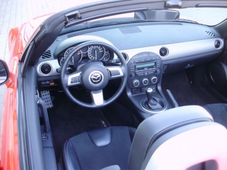 mazda_mx_5_3__xl.jpg