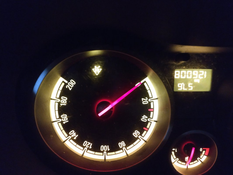 1595126800873..jpg (93.6 KiB) Pogledano 5814 puta E ovo je ta lampica na tabli!